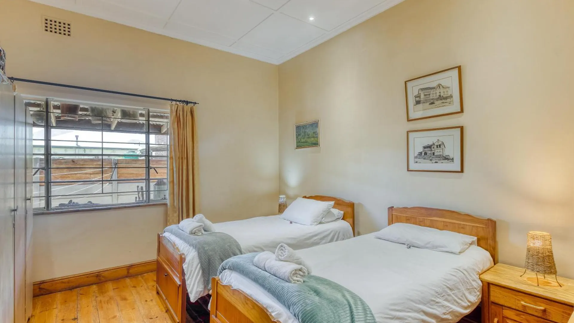 Privatunterkunft Ferienwohnung The Yard Gordonʼs Bay