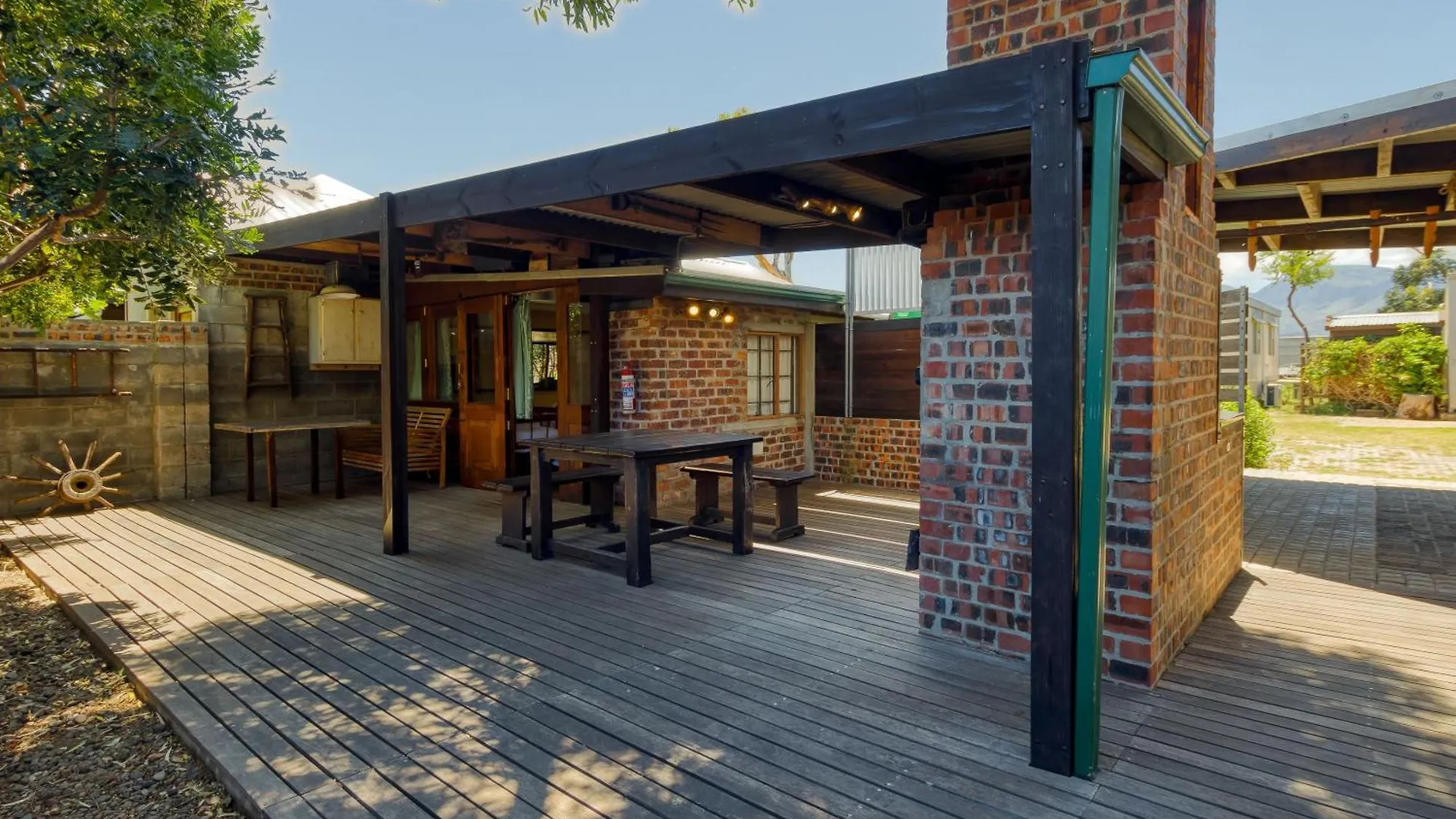 Ferienwohnung The Yard Gordonʼs Bay Privatunterkunft